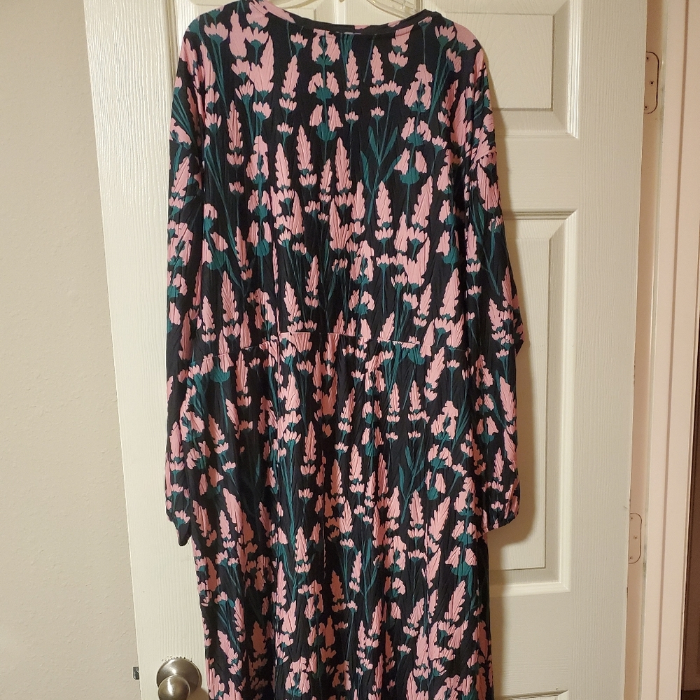 New with tags Eloquii Tie-front Easy Dress
